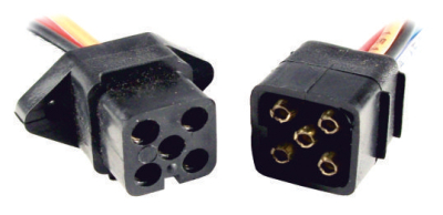 1131 FICHA UNIVERSAL 5 VIAS ACOPLADO CUADRADA