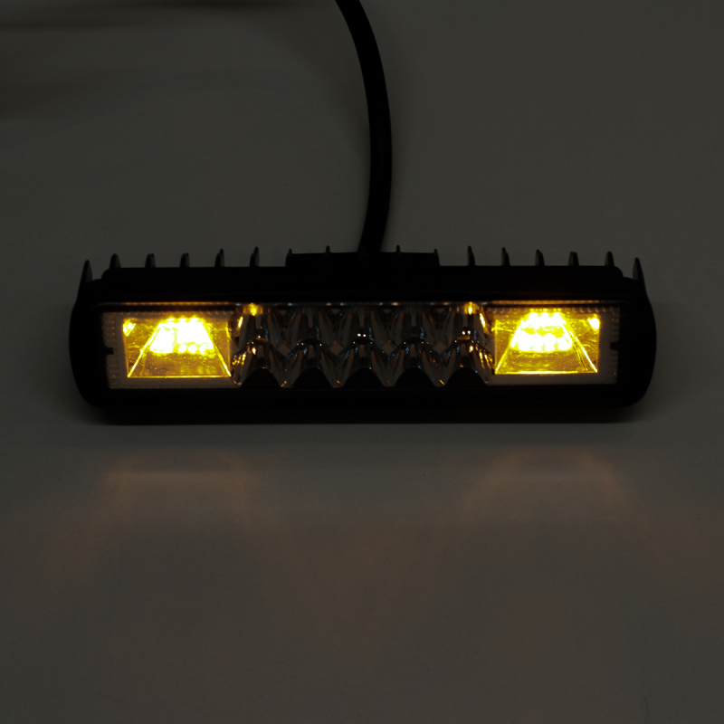 DJ1112ULTRA OFF ROAD FARO DE LED FARO DE LED RECTANGULAR - MICRO CHIP 18 LED  CADA UNO BLANCO 15.5X4.3X4.1CM DUAL FLASH