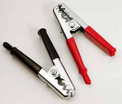 2200(-) CLIP PARA BATERIA 200 AMPER AISLADO NEGATIVO