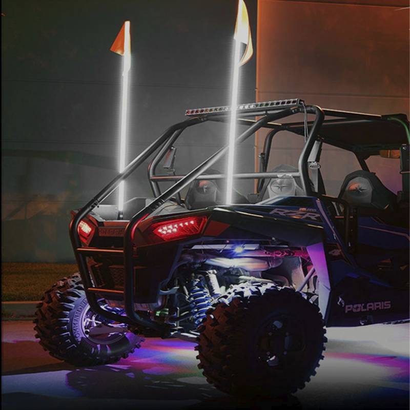 ANT006 ANTENA PARA UTV / PICK UPS 12V 1.5 METROS DE LARGO, 120 LED 5050 SMD COLOR BLANCO, BASE METALICA Y BANDERA DE REGALO