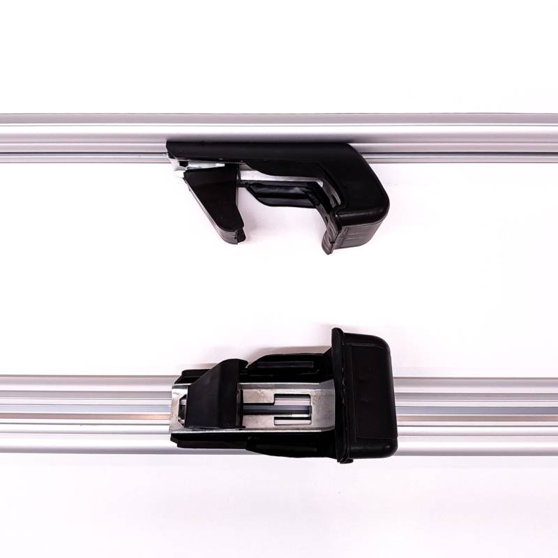 RACK003 PORTAEQUIPAJE DE TECHO UNIVERSAL DE ALUMINIO OVALADO PLATEADO 1.35 METROS CON LLAVE