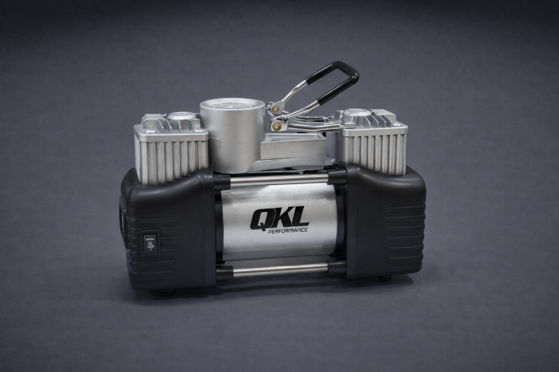 AI130 COMPRESOR DOBLE CILINDRO METALICO CON LUZ 12V QKL