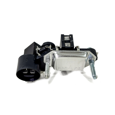 NQDHTR2Z49 REGULADOR DE VOLTAJE TIPO HITACHI IZUSU AUTOELEVADORES, MAZDA, NISSAN CAMIONES 24V RNHTR2Z49 UTR2Z37